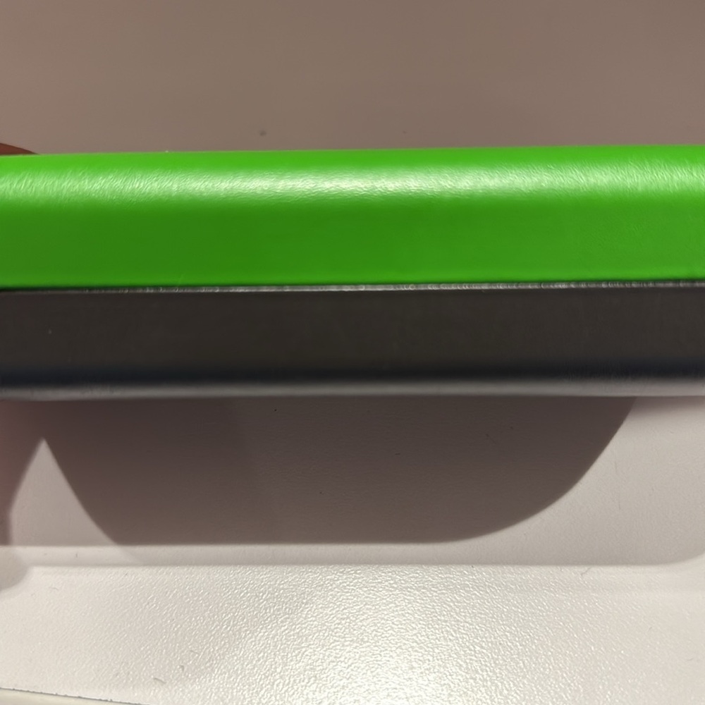 Kate Spade Green and Gray hard glasses case - Picture 6 of 6